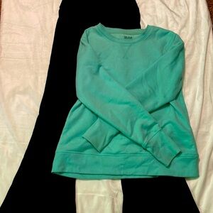 Women’s flare leggings with Tek Gear Uktra soft athletic sweater